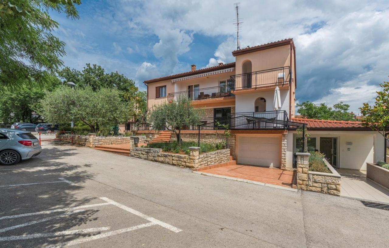 Apartments Zrnic Porec Room photo