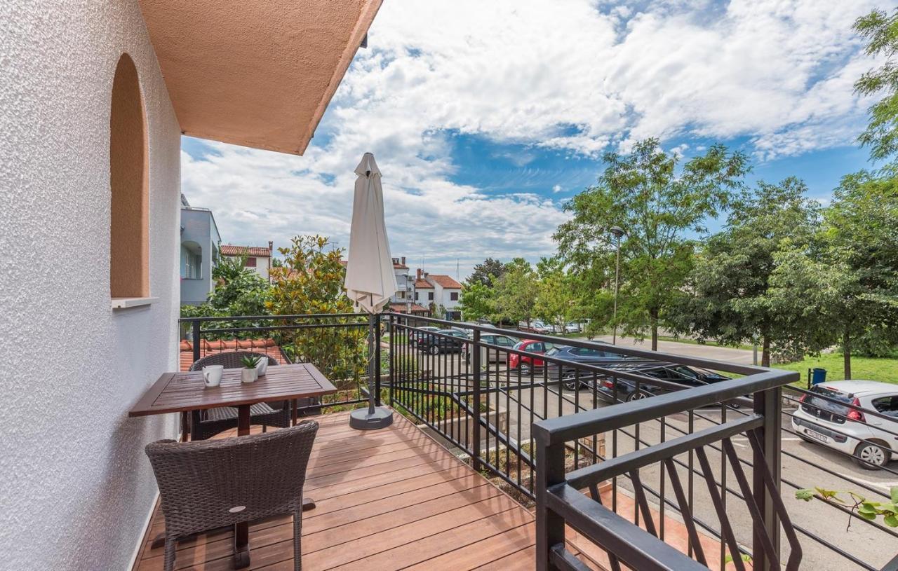 Apartments Zrnic Porec Room photo
