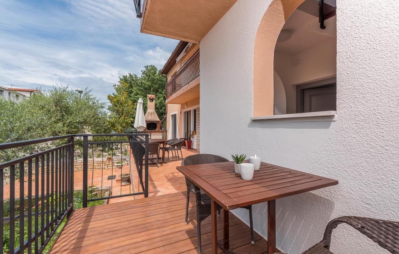 Apartments Zrnic Porec Room photo
