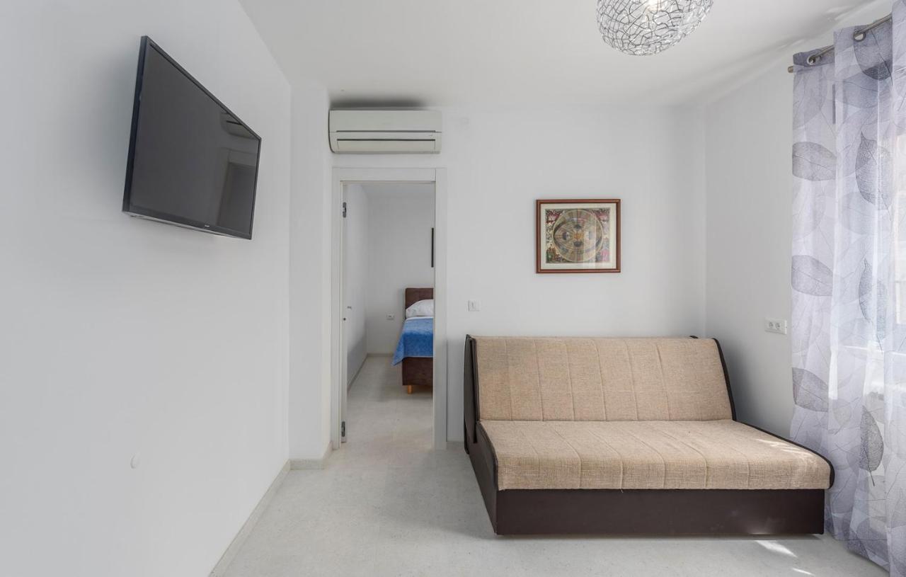 Apartments Zrnic Porec Room photo